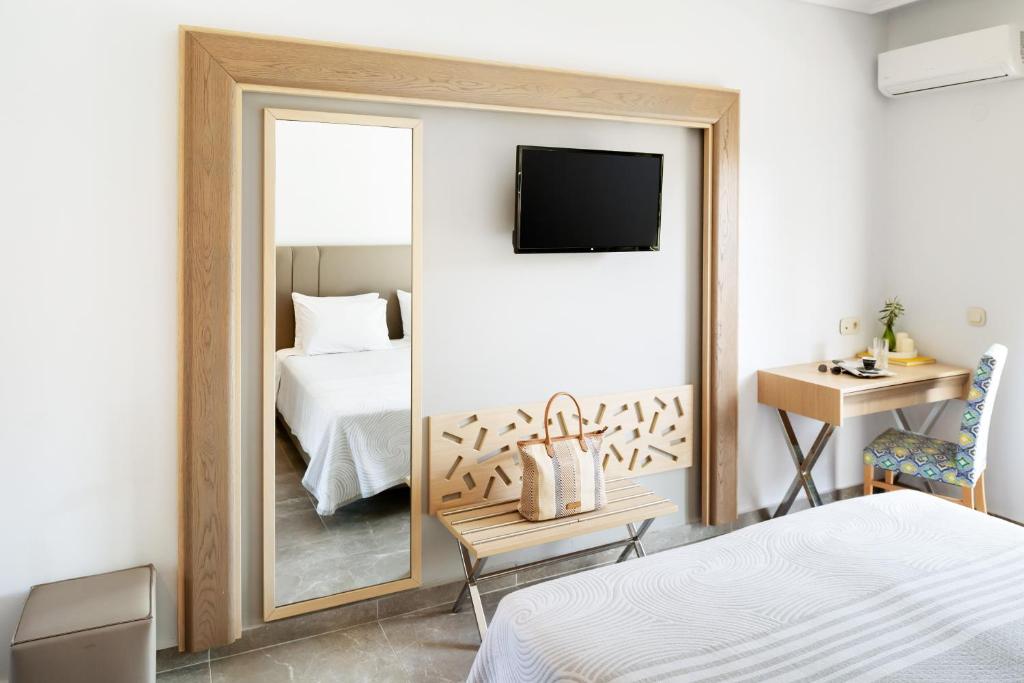 Philoxenia Hotel - Doppel- Oder Zwillingszimmer Mit Gartenansicht