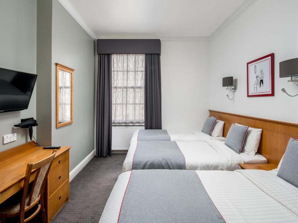 OYO Townhouse New England, London Victoria - Resim 19