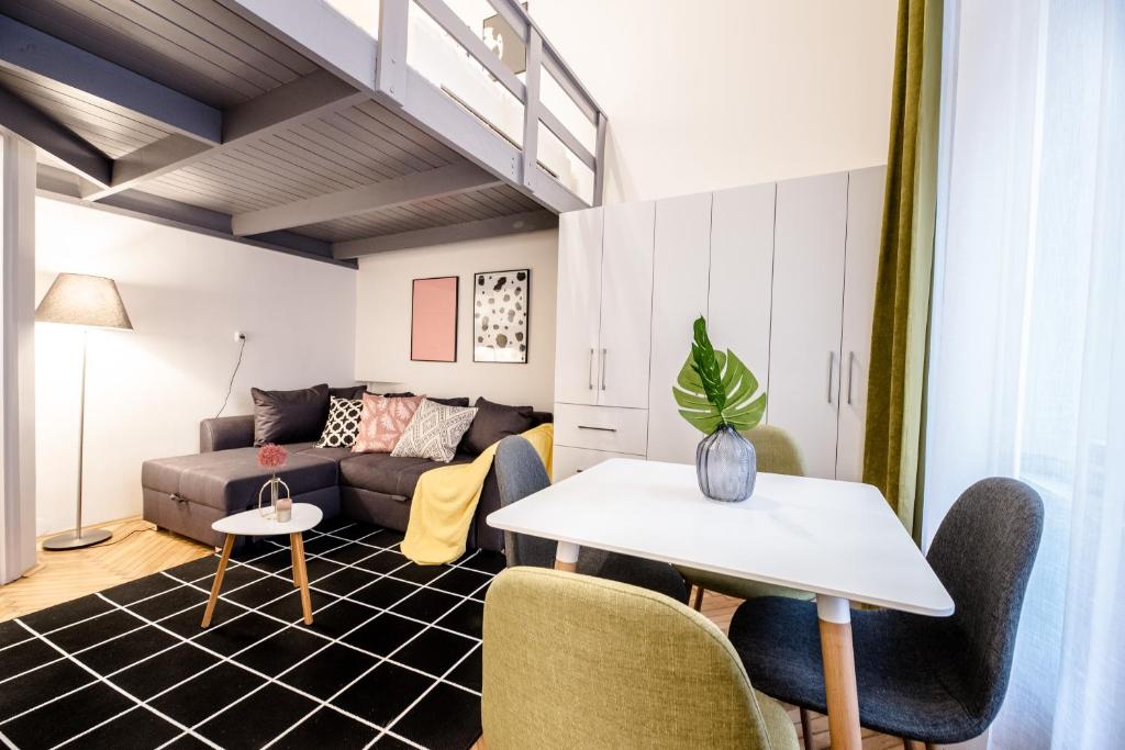 Posezení v ubytování Rainbow Dream Apartment