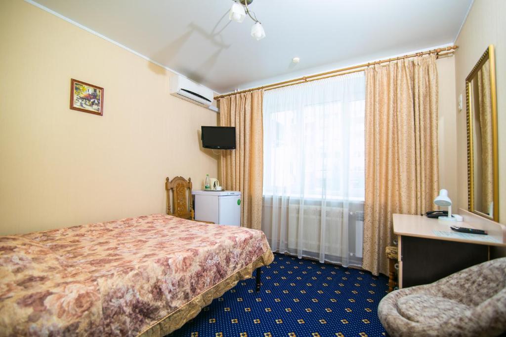 Hotel London-Paris - Standard Single Room