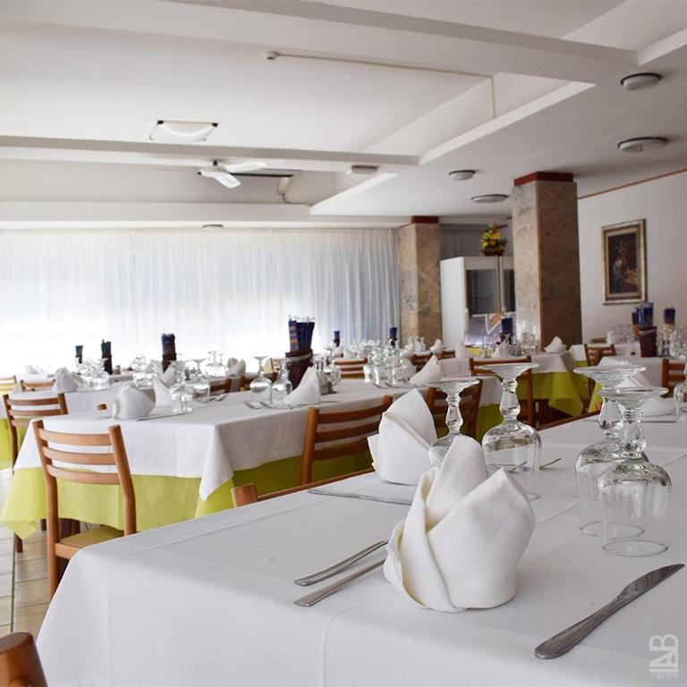 A restaurant or other place to eat at Hotel Admiral
