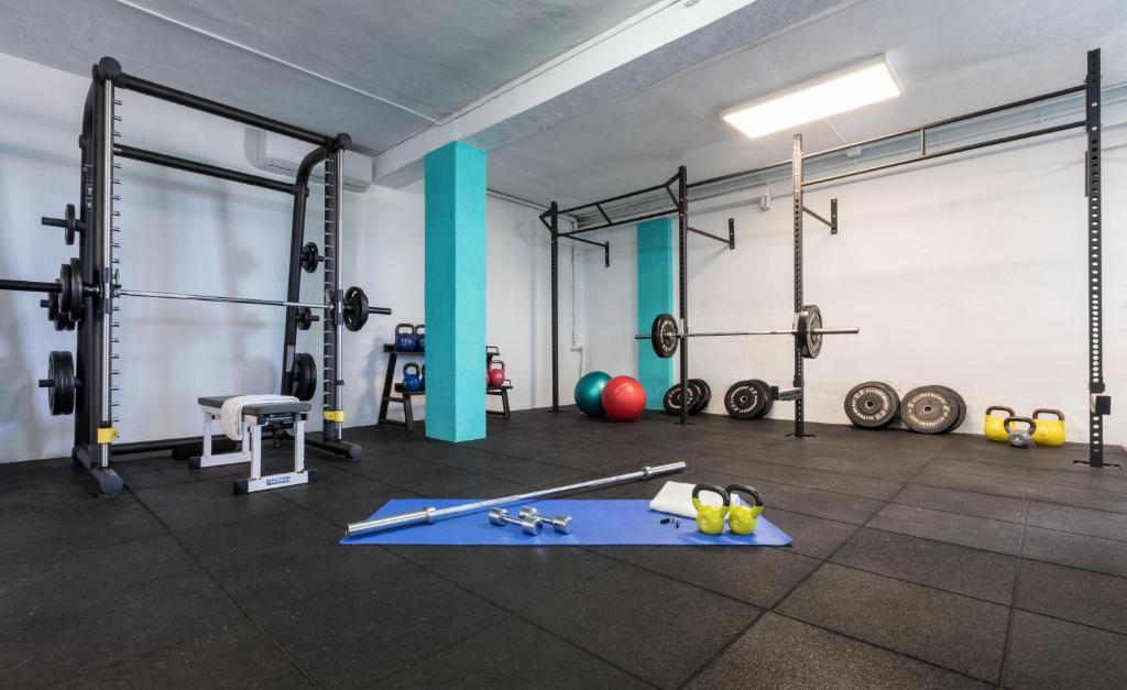Fitness centrum a/nebo fitness zařízení v ubytování Ferrer Concord Hotel & Spa