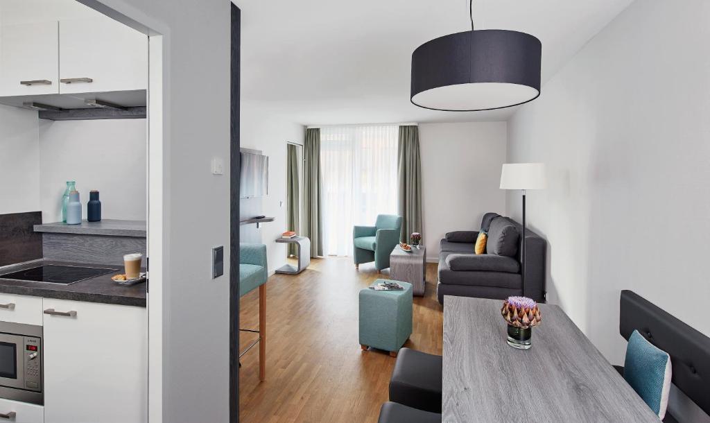 Living Hotel Nürnberg - Resim 18