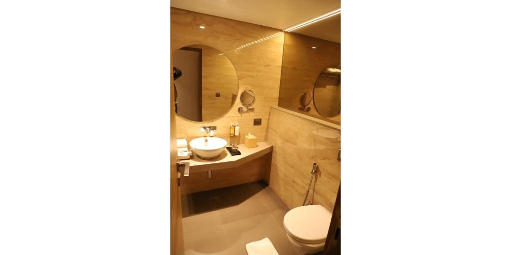 Koupelna v ubytování Nemesia City Center - Gurugram, Sector 29