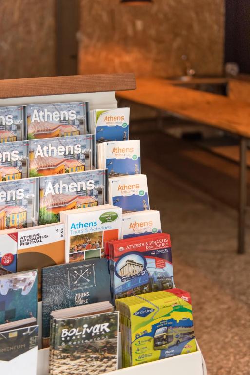 Piraeus Premium Suites - Resim 41