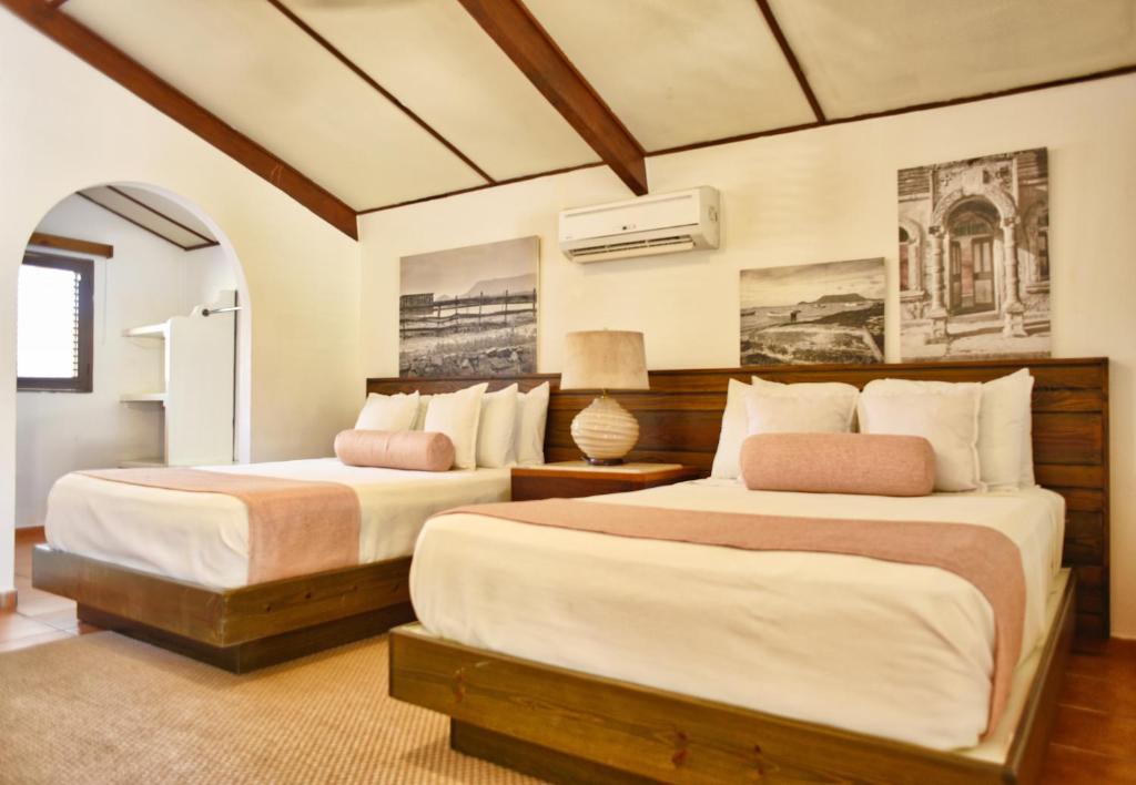 El Morro Eco Adventure Hotel - Double Room With Two Double Beds