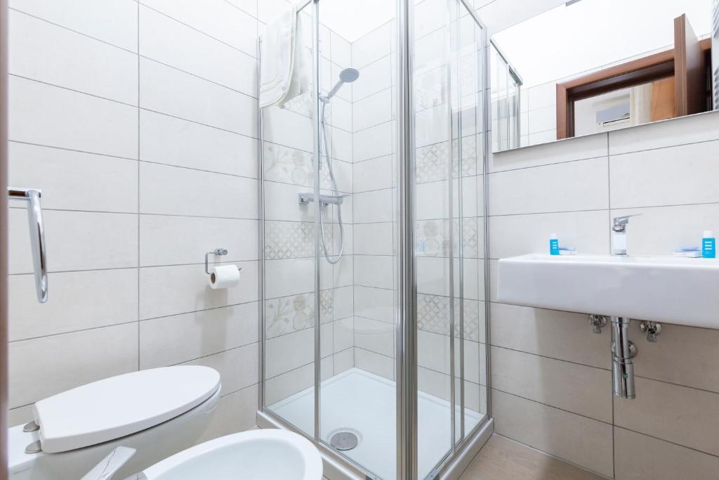 Koupelna v ubytování Lupomonaco Rooms