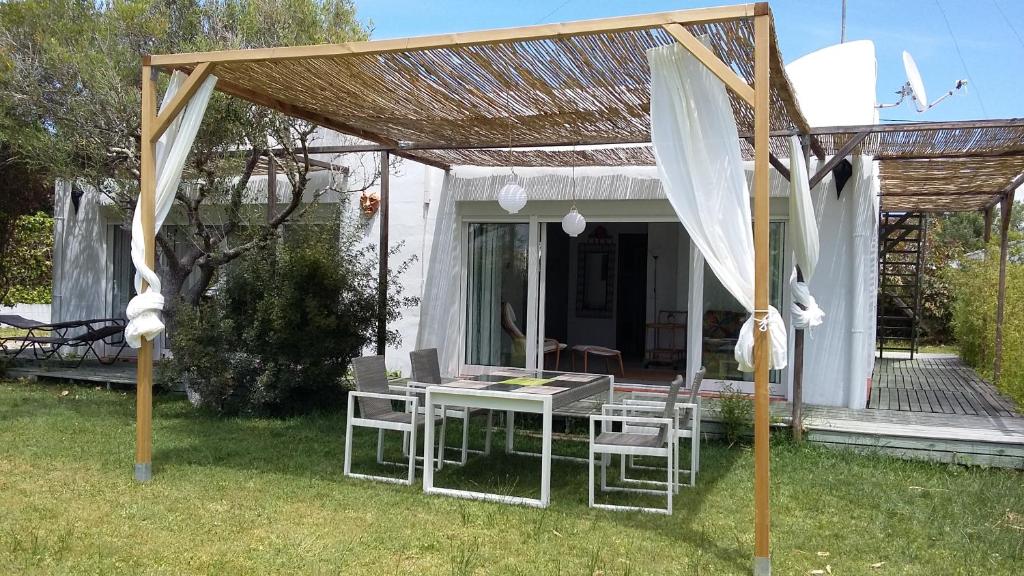 Vonkajšia záhrada v ubytovaní Casa Montecote Playa