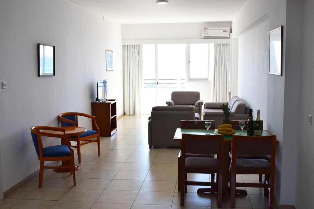 Sun Hall Beach Hotel Apartments - Two-Bedroom Apartment With Sea View (6 Adults)
