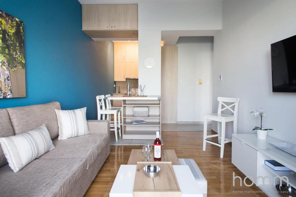 58sqm Renovated homm Apartment in Agkilis street