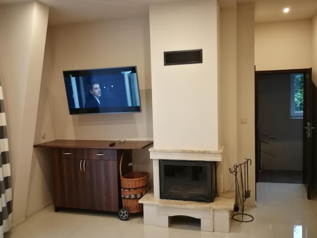 TV a/nebo společenská místnost v ubytování Ośrodek Wypoczynkowy Beskid