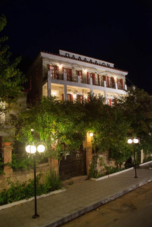Το κτήριο όπου στεγάζεται  το ξενοδοχείο