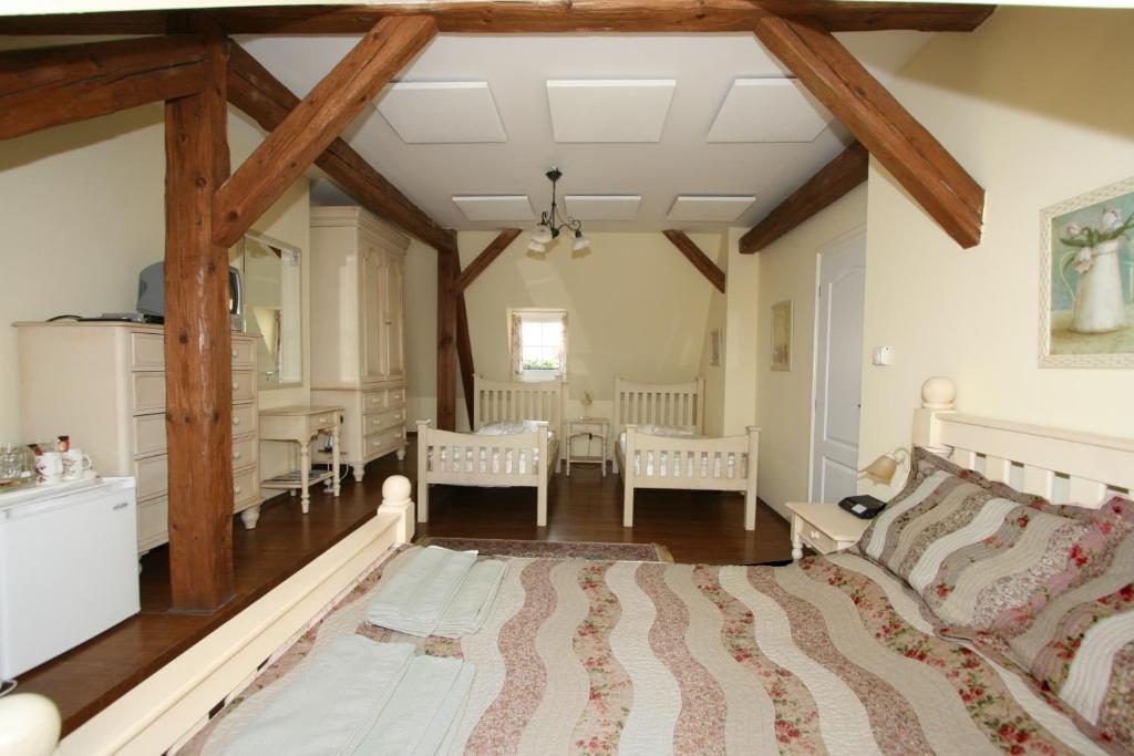 Pension Grant Lux Znojmo - Camera Quadrupla Con Bagno Privato