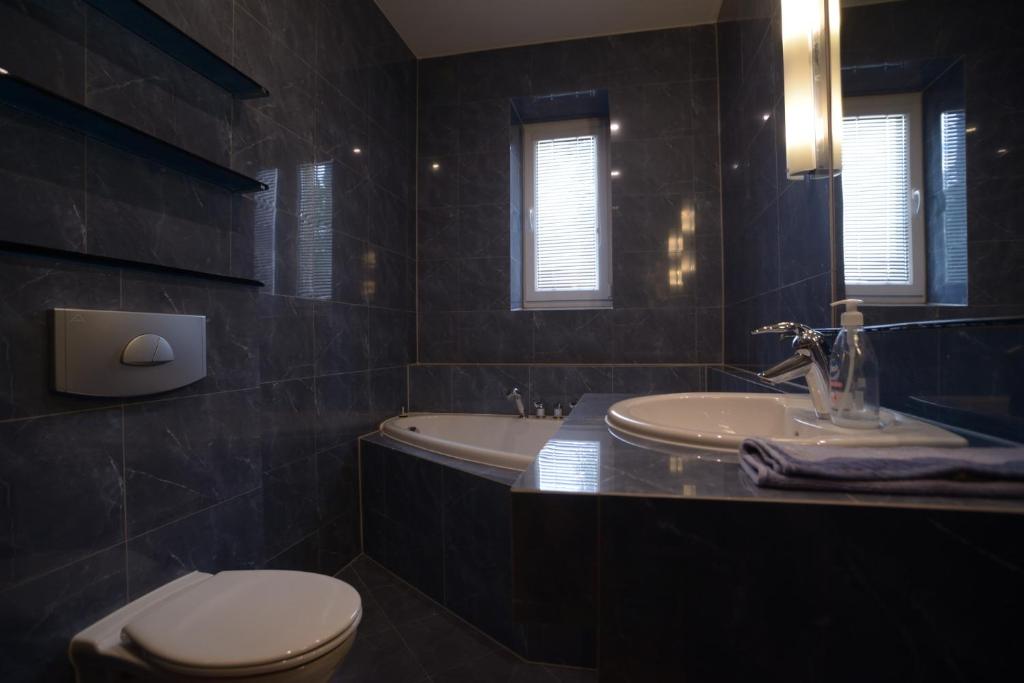 A bathroom at Apartmán Lomnica
