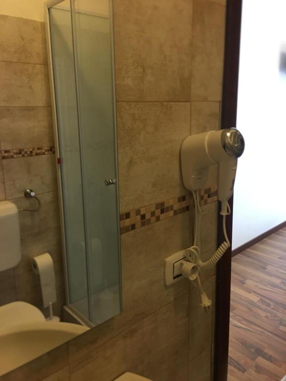 Koupelna v ubytování Albergo al lago