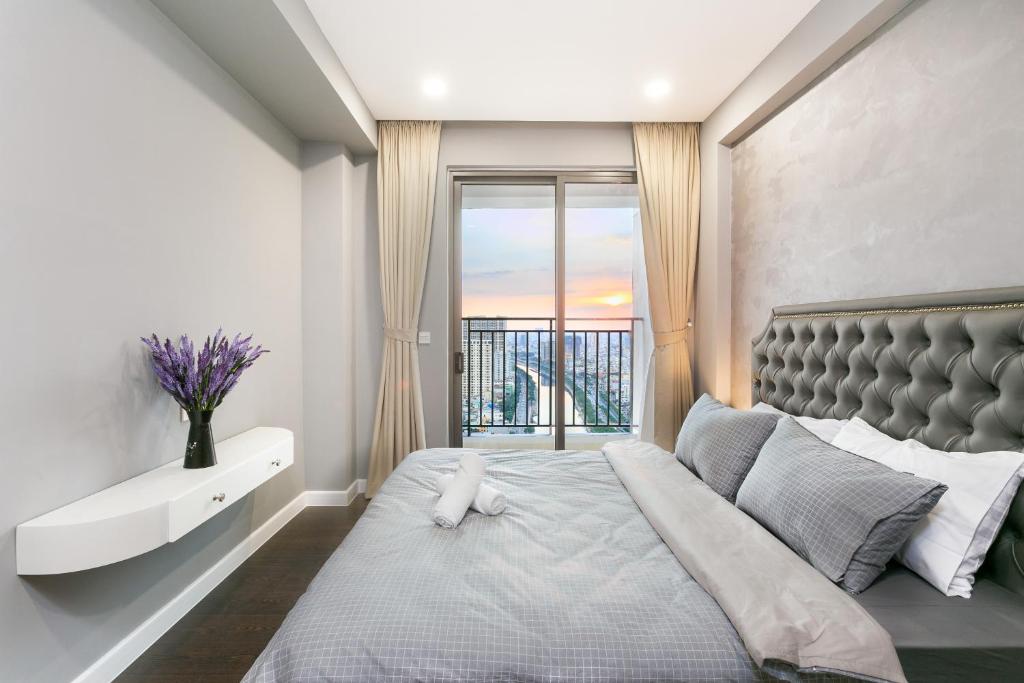 2BRs City View Free Infinty Pool and Gym In the HEART HCM