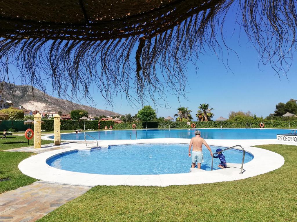 Bazén v ubytovaní Benalmarina Sea View Apartments alebo v jeho blízkosti