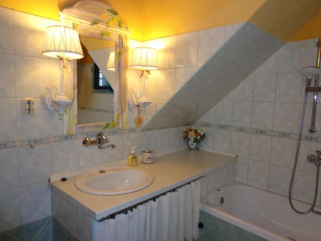 Koupelna v ubytování House Dobrila