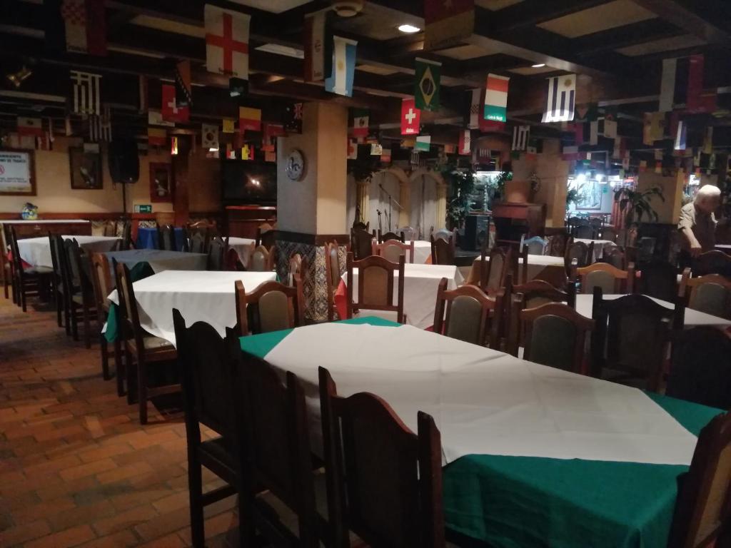 Hotel Lider - Housity
