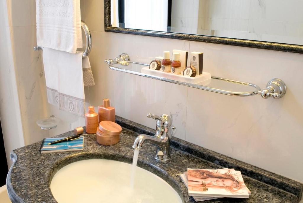 Koupelna v ubytování Hotel Simplon