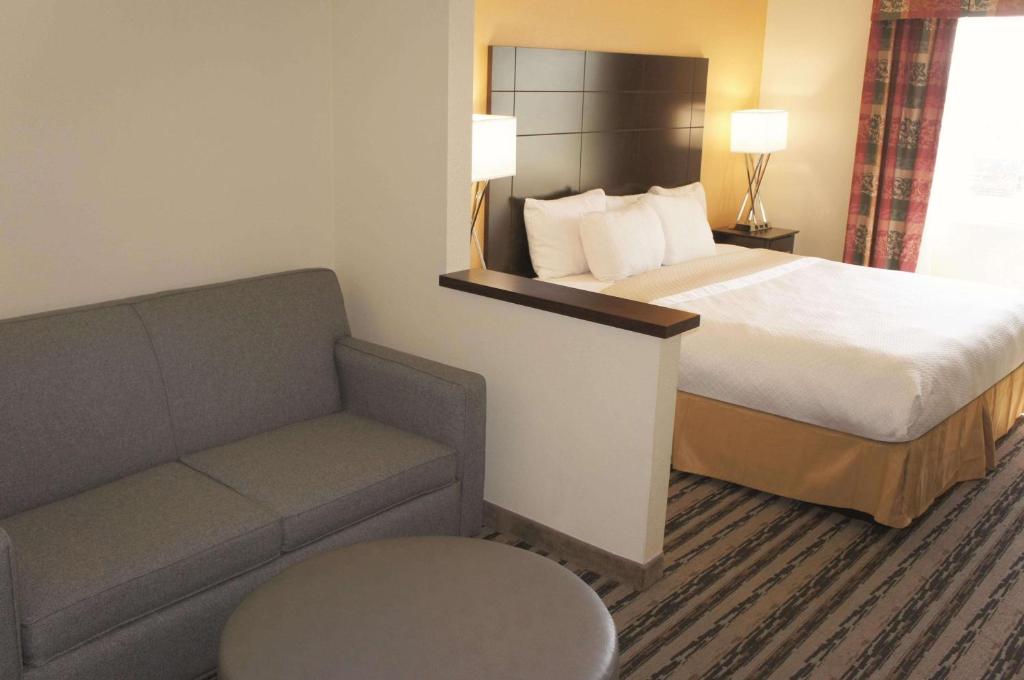 La Quinta Inn by Wyndham Lincoln, Nebraska - Suite King