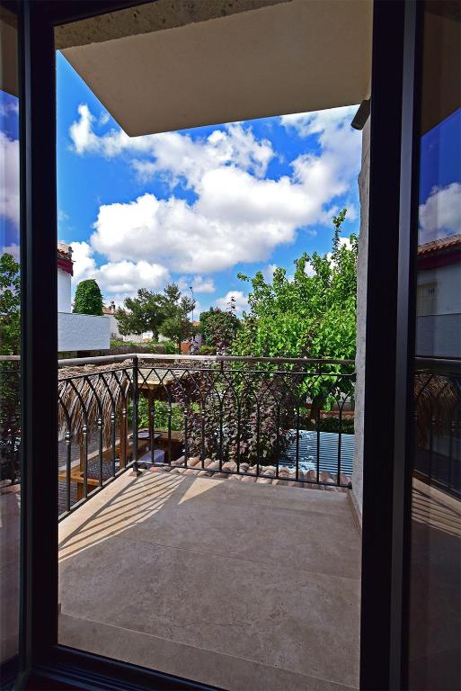Alacati Suites - Triple Room With Balcony