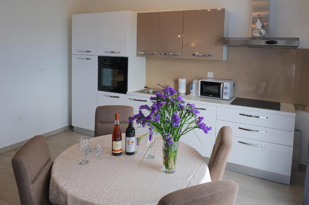 Kuchyň nebo kuchyňský kout v ubytování Apartment Petar