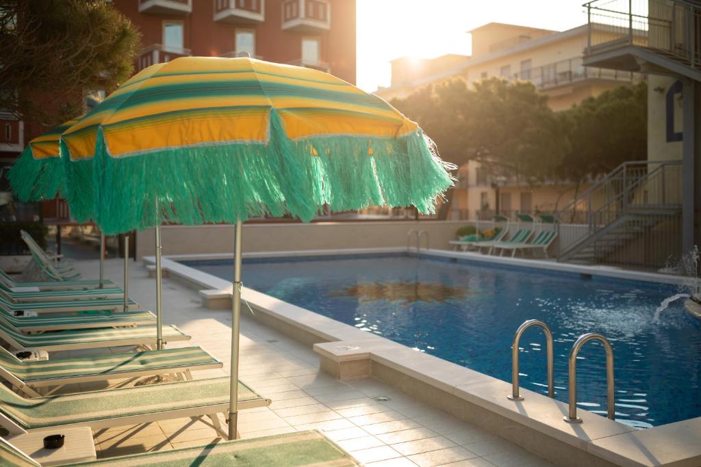 Basen w obiekcie Hotel Kennedy lub w pobliżu