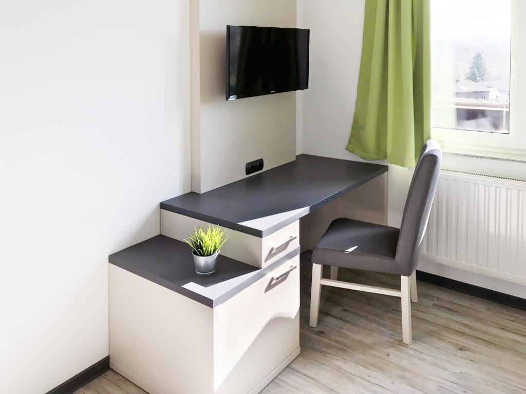 bestprice Hotel Eschweiler - Budget Double Room
