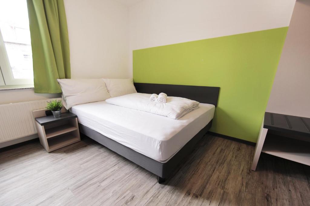 bestprice Hotel Eschweiler - Budget Double Room - Disability Access