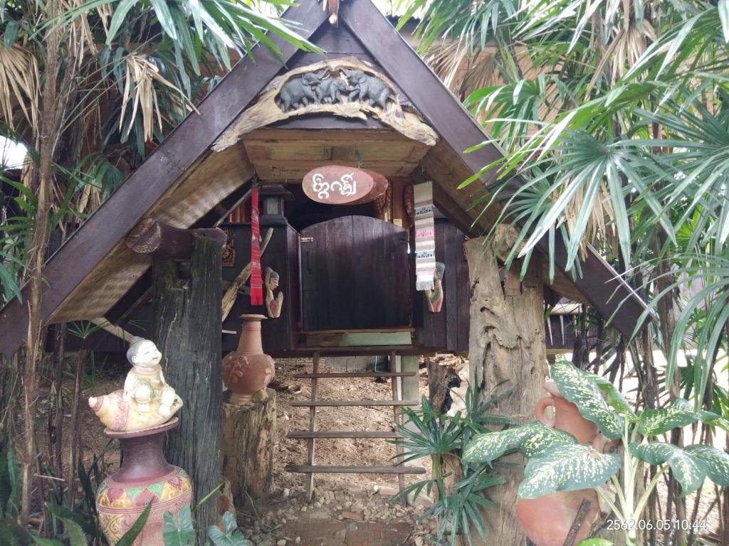 Zahrada ubytování Baan Suan Jantra Home Stay