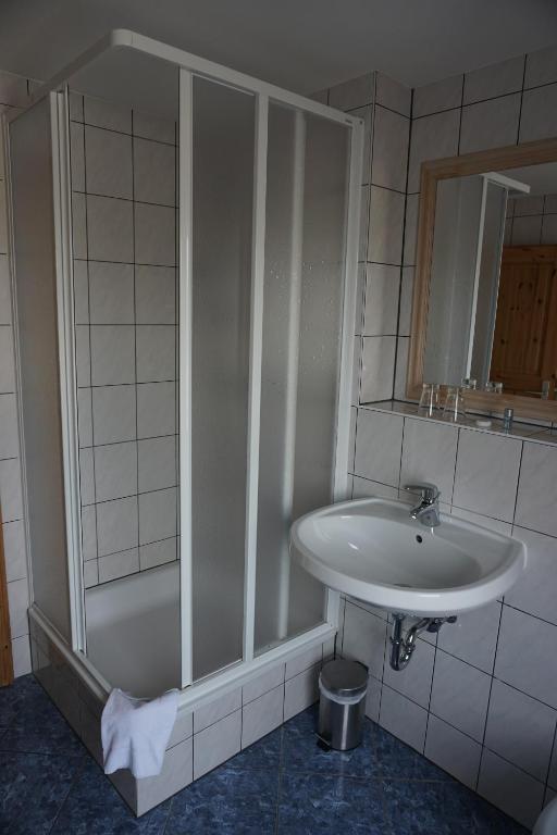 Koupelna v ubytování Hotel am Bahnhof