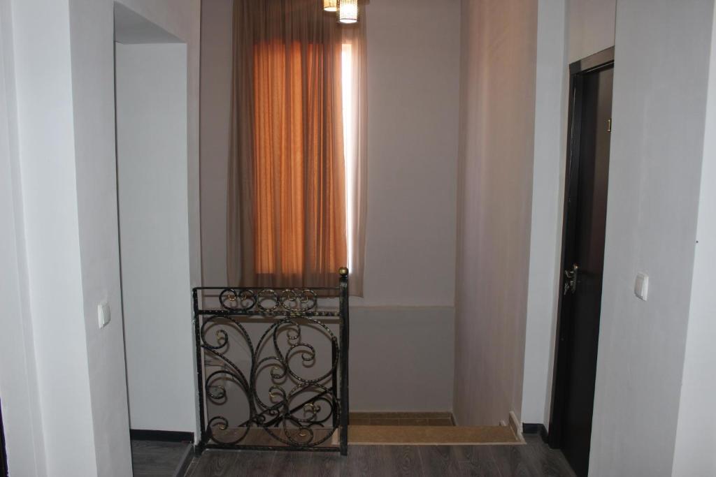 Zarzma - Double Room With Shared Bathroom