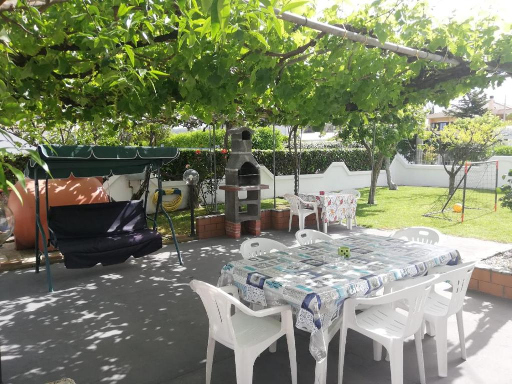 Vonkajšia záhrada v ubytovaní Villa Miriade B&b