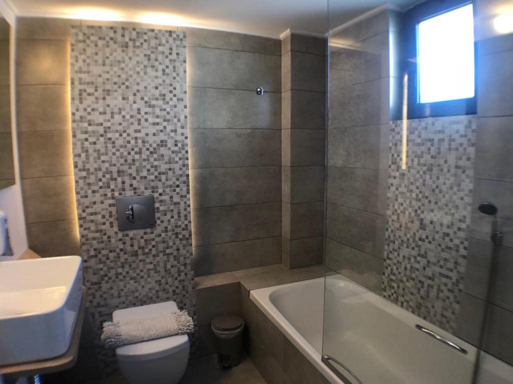 Kúpeľňa v ubytovaní Rethymno Hills Apartments