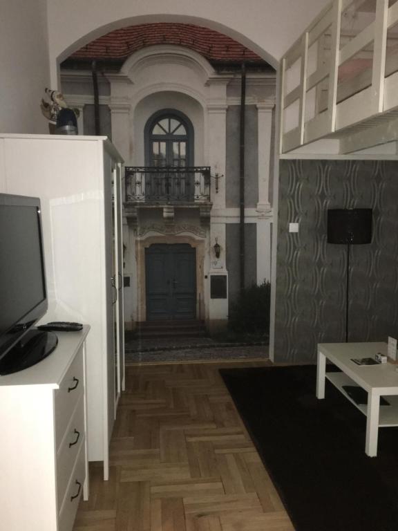 Kuchyňa alebo kuchynka v ubytovaní Lovag Apartman