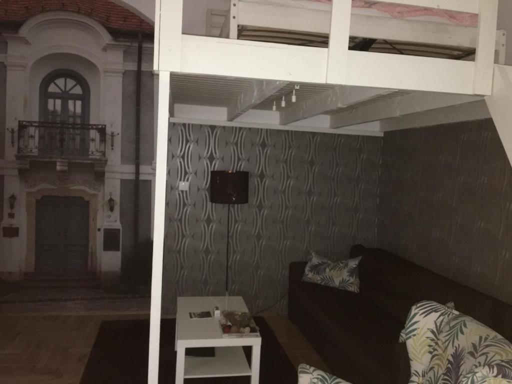 Posedenie v ubytovaní Lovag Apartman