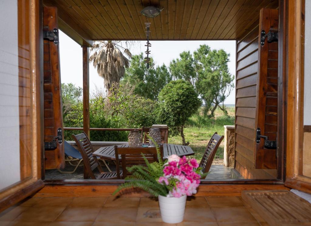 Vonkajšia záhrada v ubytovaní Wooden Beach House