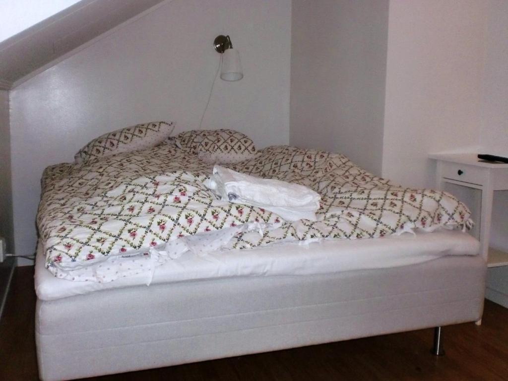 Postel nebo postele na pokoji v ubytování Trollhättans Bed and Breakfast