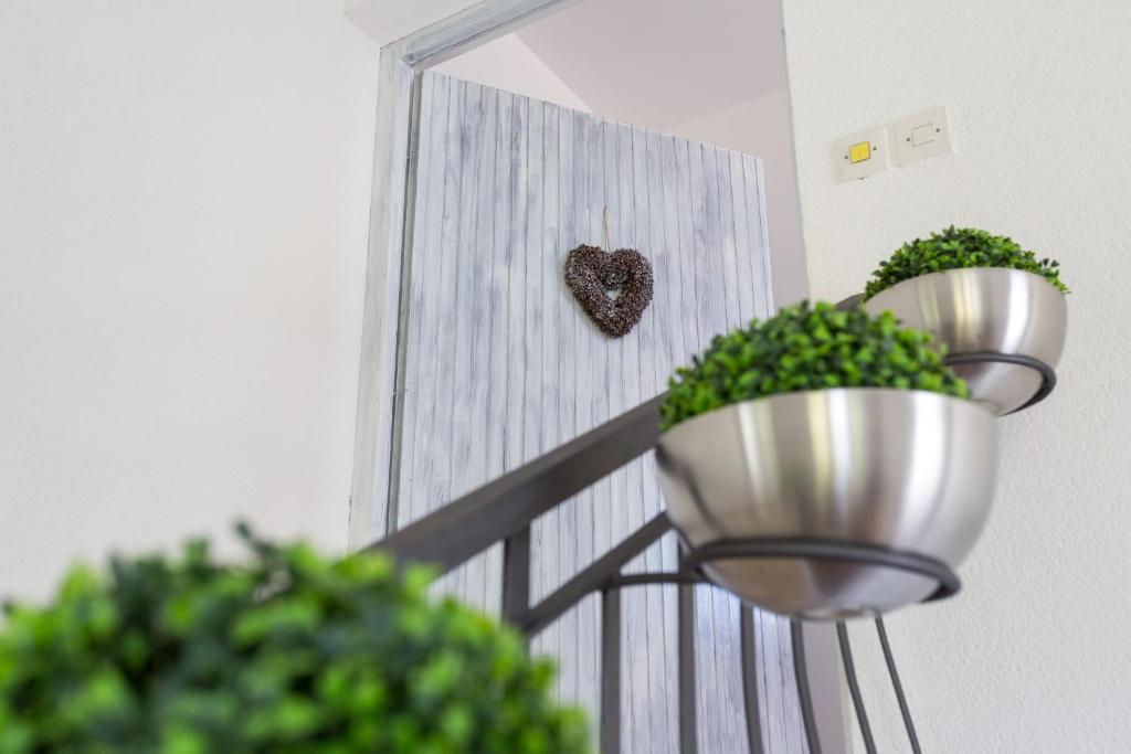 Fotografia z galérie ubytovania Apartments Lidija - sea view apartment with exclusive right of using hot tub or split level apartment with exclusive right of using pool v destinácii Podstrana