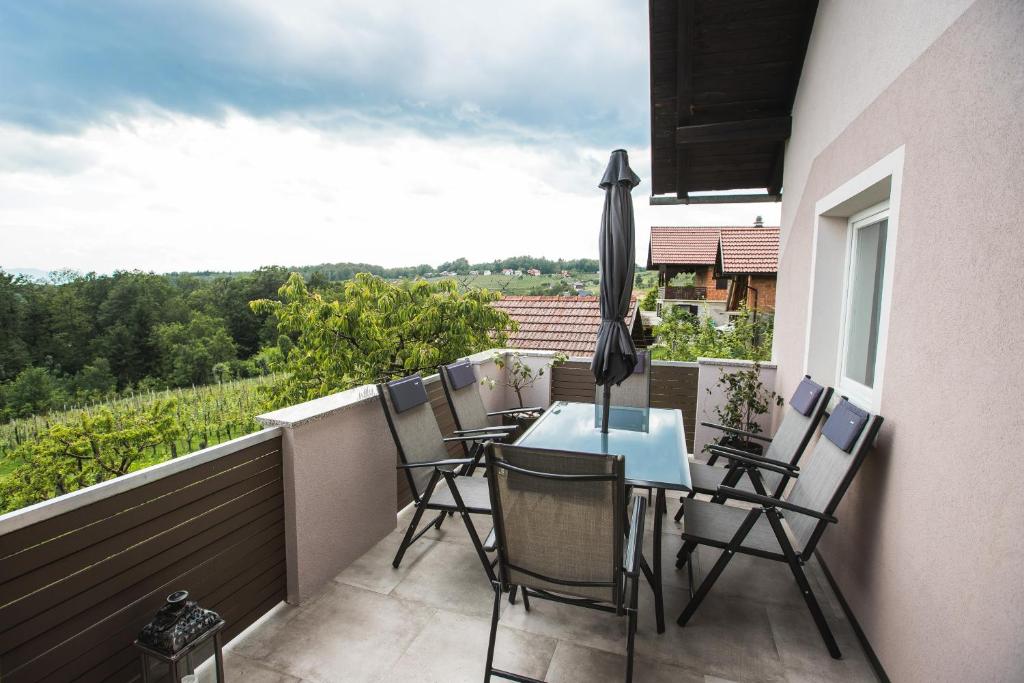 Balcone o terrazza di Apartment Ma&Ja with Hot Tub