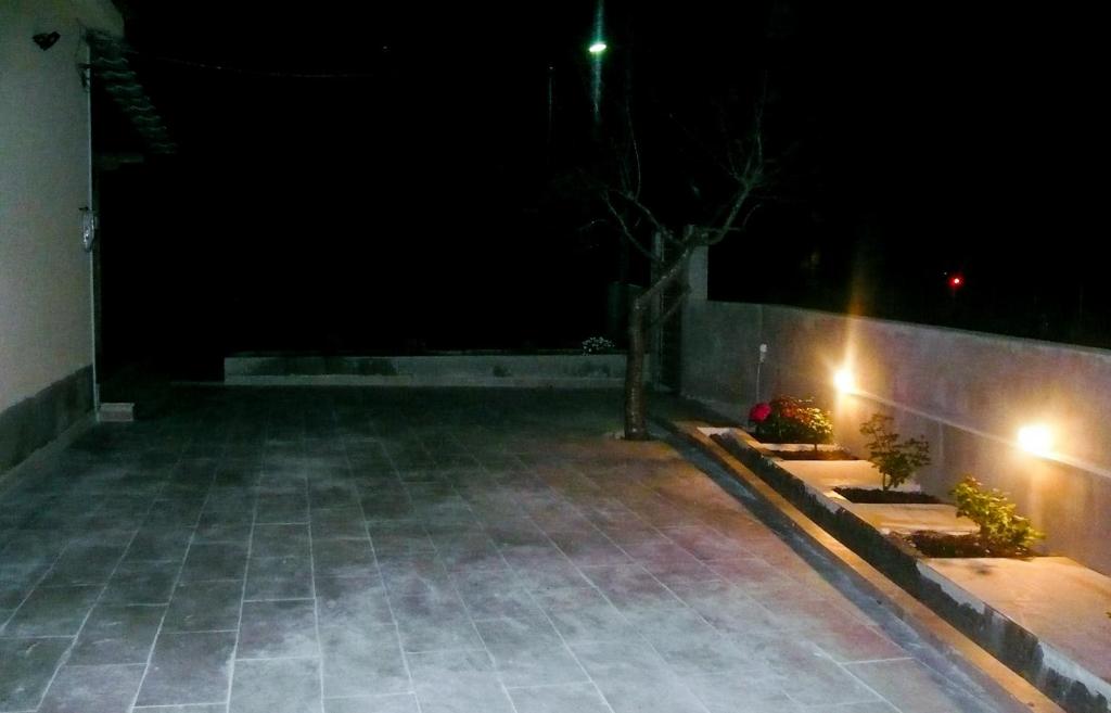 Zdjęcie z galerii obiektu Lefkada Family friendly house with parking ,yard w mieście Nydri