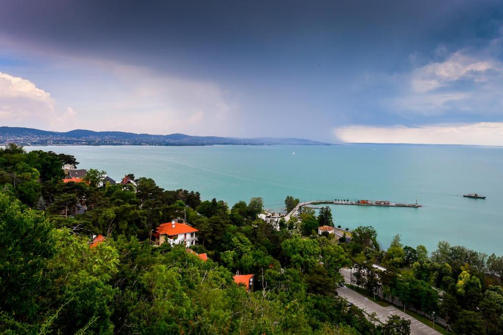 Příroda nedaleko aparthotelu