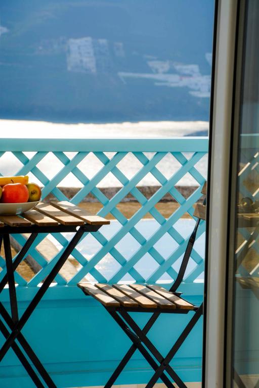A balcony or terrace at Kleio House