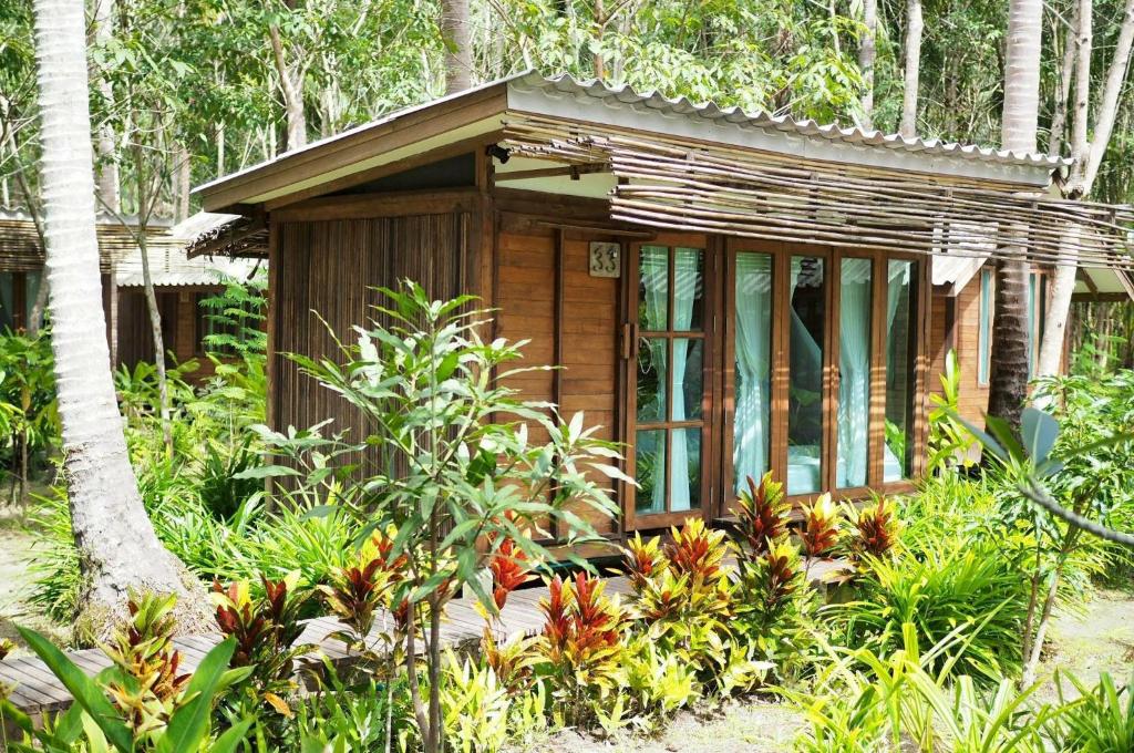 Zahrada ubytování Jungle Koh Kood Resort