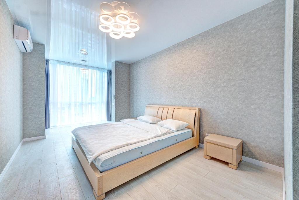 Apartment Voskresenska 18 , Парковые Озера - Appartement De Luxe