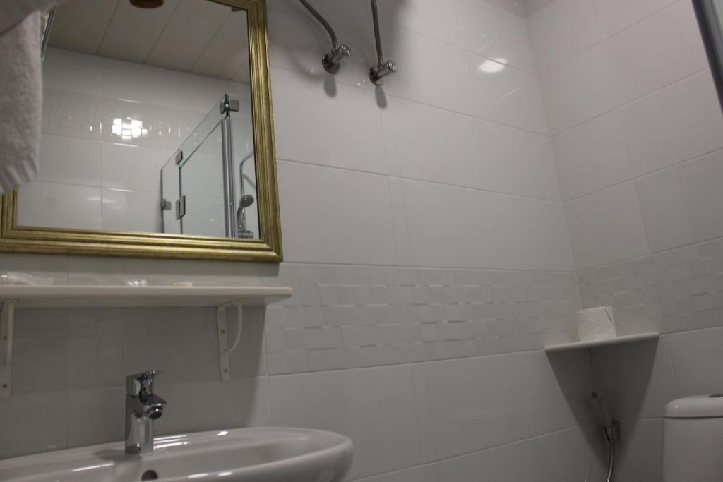 لابی و فضای عمومی Boutique Hotel 32 - تصویر ۵