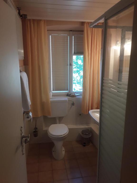 Koupelna v ubytování Hotel Feiler