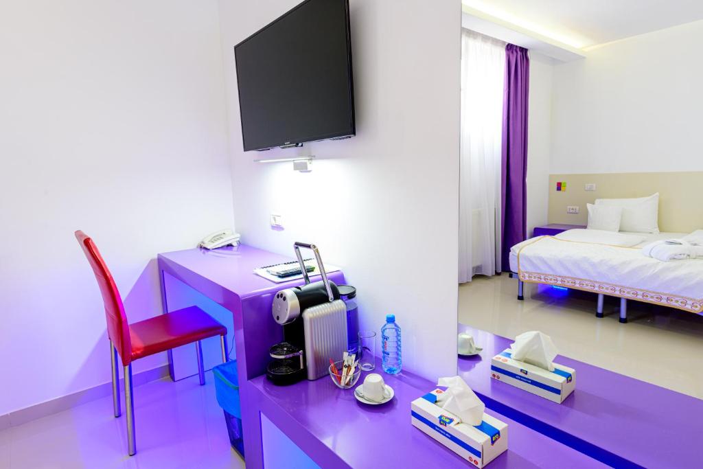 Hotel Christina Plus - Resim 12