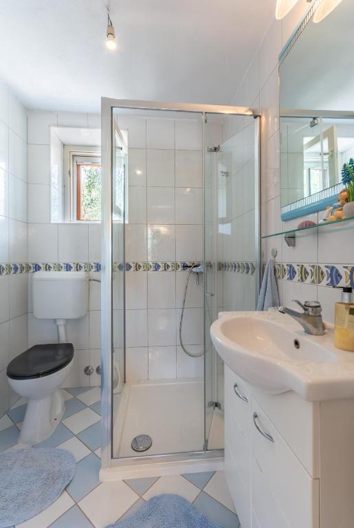 Koupelna v ubytování Holiday Home Kuća Sunca